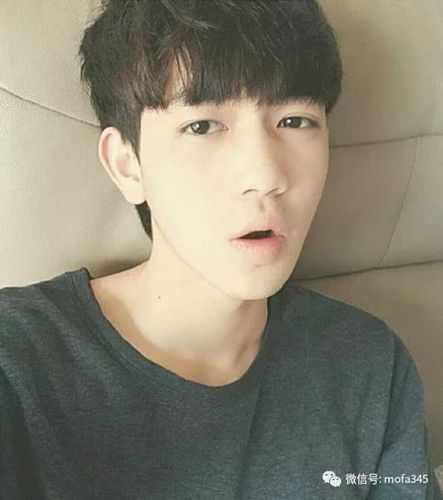qq图片库 高中生男生发型及名称 首页 流行发型 学生发型 高中男生