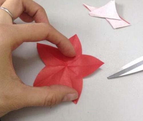 小红花剪纸教程图解