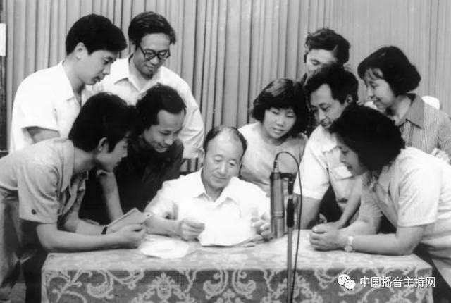 夏青生前不止一次跟爱人葛兰念叨他心里还有三个愿望: 想四处去走走