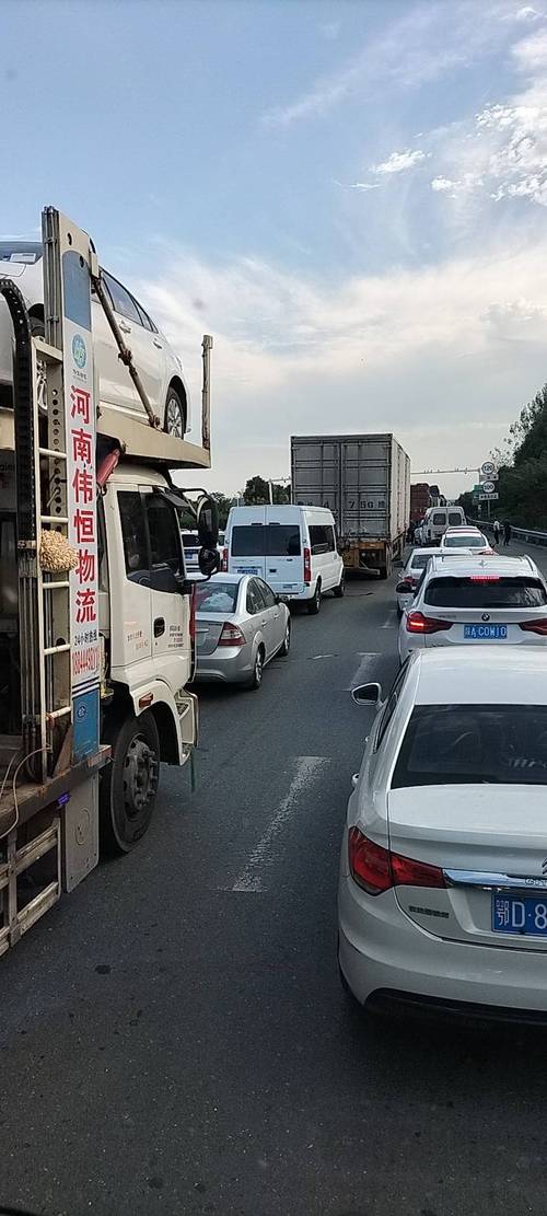 湖北高速襄阳段今日路况:襄阳堵车缓行,g55二广高速襄阳服务区路段北