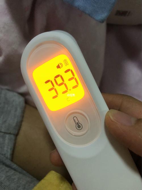 小孩发烧肛温多少度吃退烧药_小孩吃樱桃上火发烧怎么办_小孩发烧吃