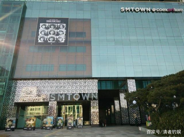 sm公司的显示屏太cool!涌动的小海浪科技感十足,真有