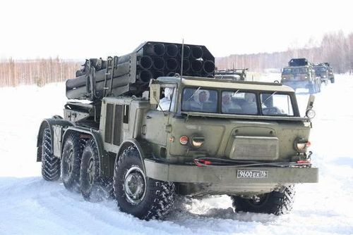 苏联时代研制的bm-27"飓风"火箭炮