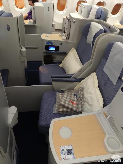 南航a330公务舱初体验!私密舒适俱佳,比国航新版反鱼骨更强悍