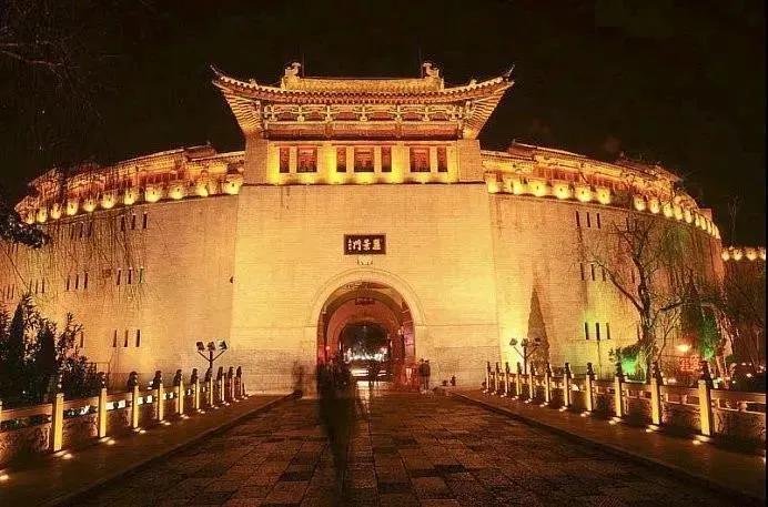 洛阳丽景门