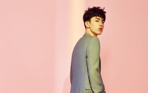 小鲜肉郭俊辰帅气写真电脑壁纸下载第2页_高清桌面