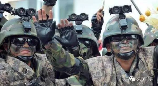 图中的"美式"特种兵来自第525部队直属特战大队,号称"朝鲜御林军".