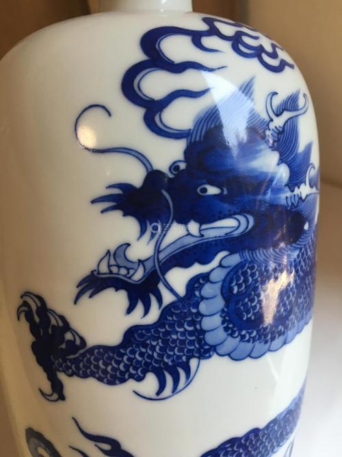 康熙时期 青花立龙纹来福尊 康熙六字楷书青花官款