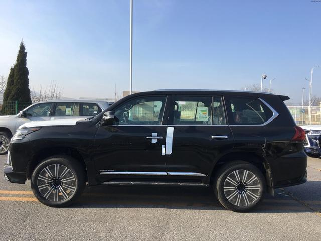 2022款雷克萨斯lx570黑耀版正式到港新车标新套件年末开卖