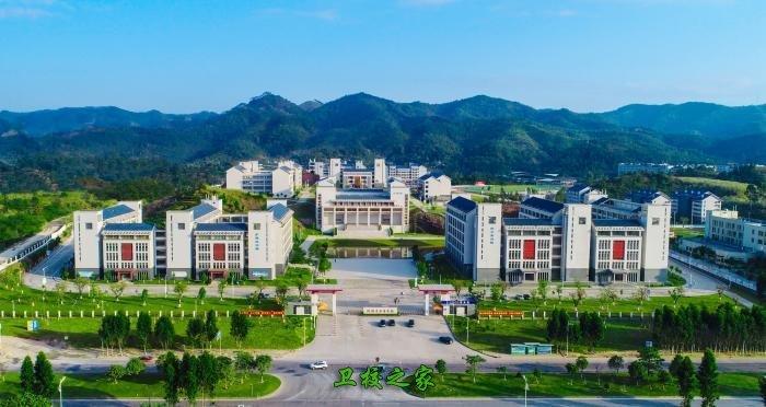 河源市卫生学校2018年招生简章