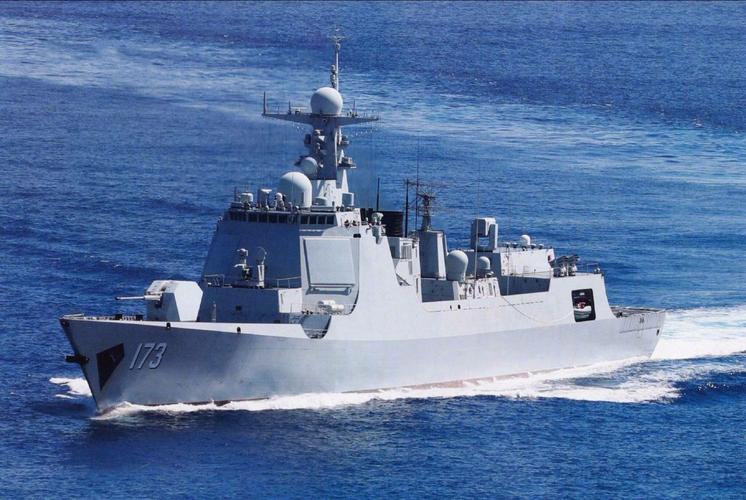 055型导弹驱逐舰,055大驱