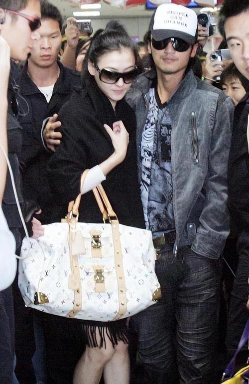 谢霆锋与张柏芝离婚10年了原来儿子才是最大的受益人