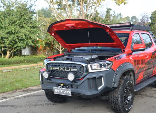 皮卡越野发烧友有福了,大通t70越野版上市,原厂就带深度改装