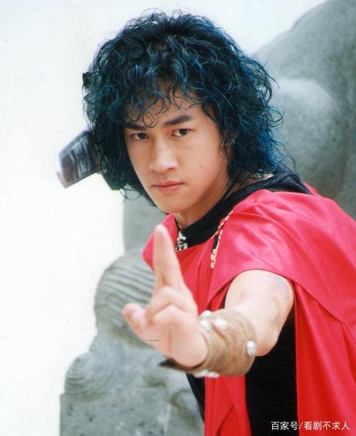 女孩烫发烫成"步惊云",何润东发文回应,"梁惊梦"才是