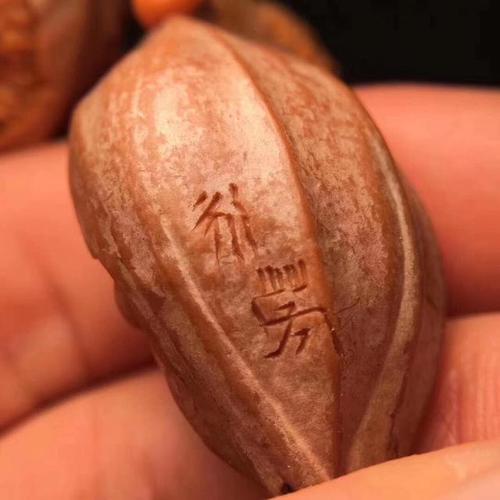 百匠诀核雕-核雕大师顾永芳