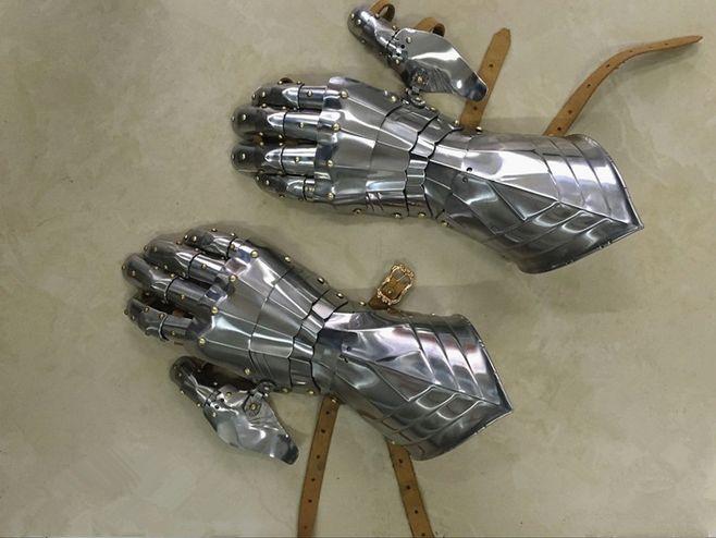 审判天使凯尔cos道具真人可穿戴不锈钢中世纪欧洲哥特式盔甲护手-淘宝