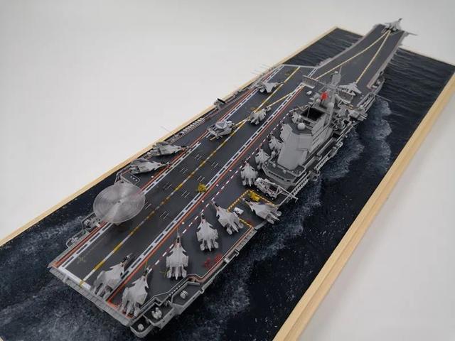 1700中国002型山东号航空母舰模型作品