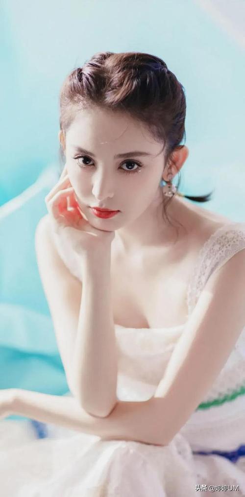 古力娜扎,浓颜系美女,美如貂蝉!不愧是新疆四大美人之