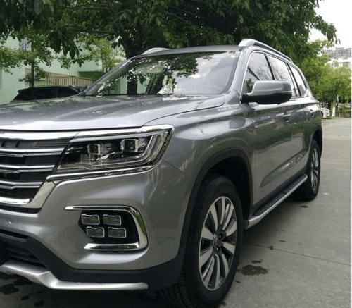荣威rx8两驱旗舰提车, 灰色车身气场太强, 停在隔壁的h6黯淡无光