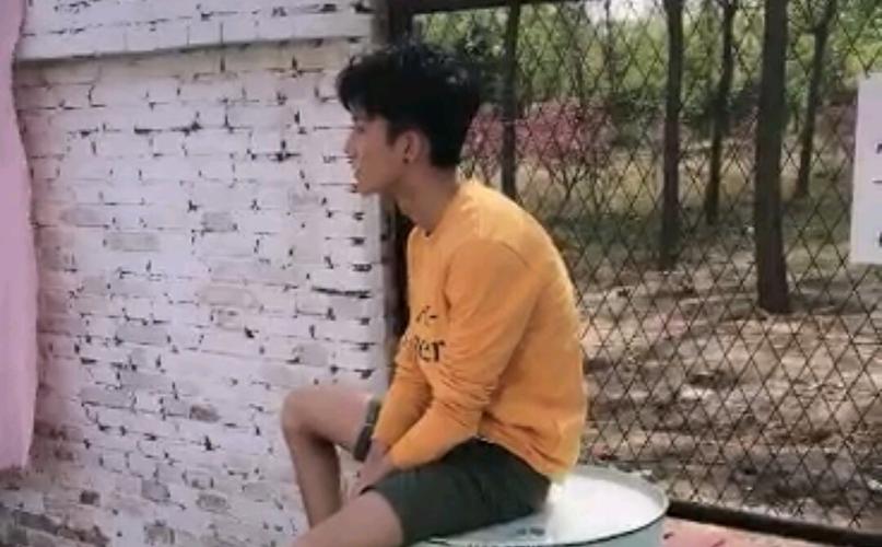 硬币 收藏 duroziez-私信 【微博:duroziez- 】  直播屏录的百度云