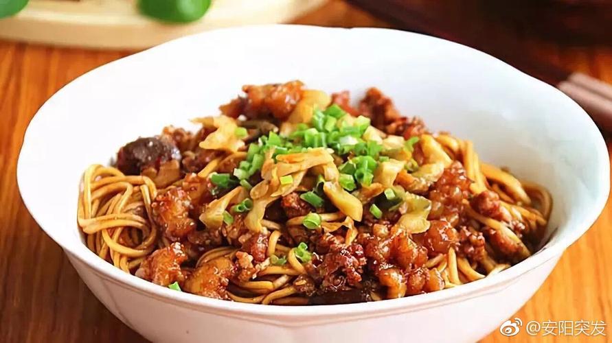 肉末虾仁酱拌面