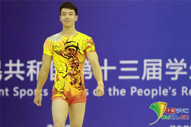 麻东2017年全国大运会上获得健美操男单冠军.麻东供图