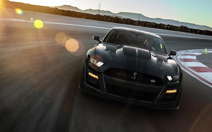 全新福特野马谢尔比特别版车型官图发布