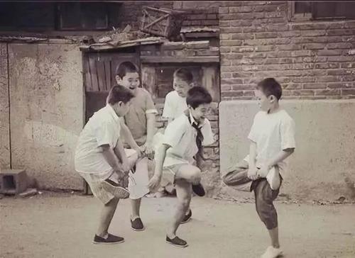 岁月如梭,致不再年轻的自己,90后童年记忆杀你值得回味