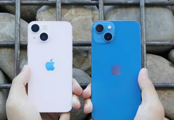 原来苹果12的摄像头就是2筒苹果13就是3筒