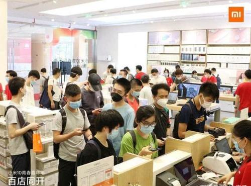 125家店同时开业,360万客流量,小米的嗅觉总比同行好!
