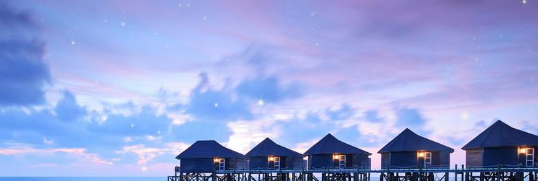 蓝色小房子背景图