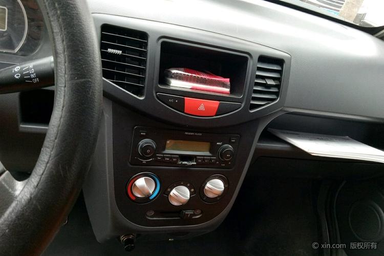 北汽威旺威旺306空调及多媒体调节区