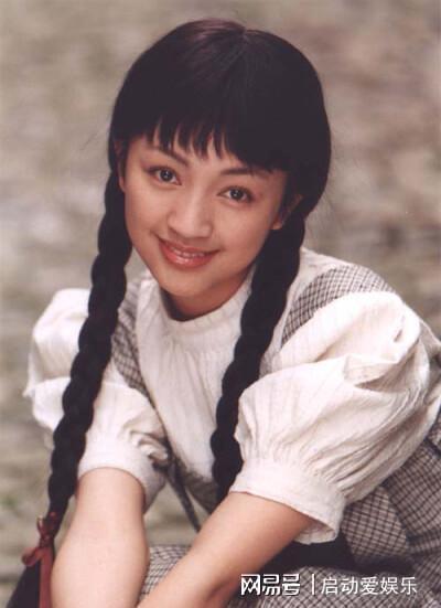 罗海琼放弃上戏任教签约华谊38岁嫁华谊副总婚礼现场全是咖