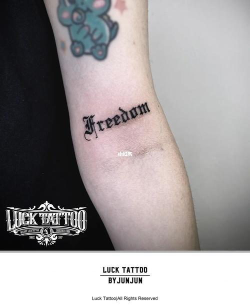 9215·哥特字小英文·_哥特_字体_纹身_星宜怎么样_纹身也清新_美