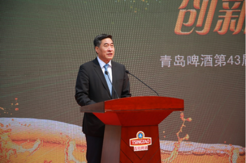 青岛啤酒公司党委书记,董事长黄克兴,副总裁王瑞永,财务总监于竹明