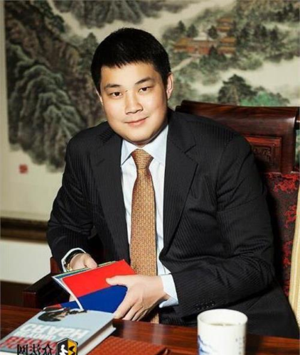 严昊简历 80后首富严昊个人简历结婚了老婆吕雯背景