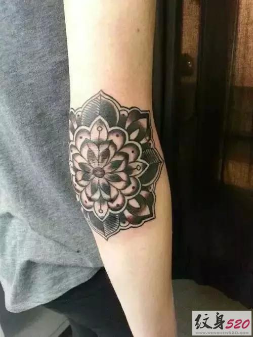 时尚创意手肘纹身图案