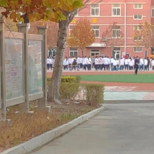 美丽漂亮的盘锦市兴隆台辽河油田第三高级中学