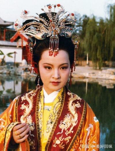 贾元春