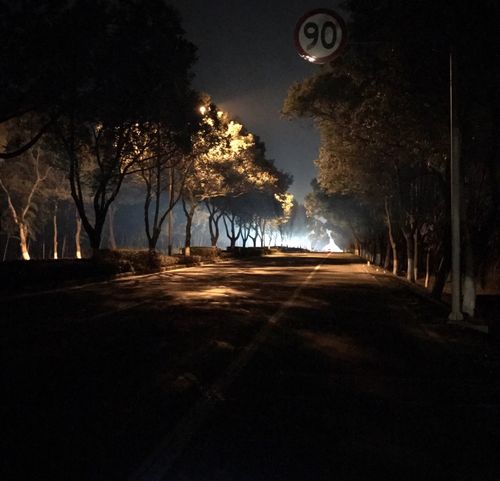 夜晚的街_风景_poco摄影,街头故事家