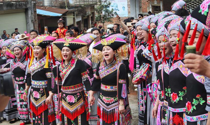 三月三,我们去布林村 听壮族阿妹唱山歌.