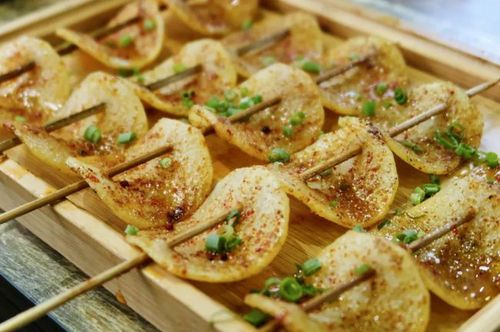 抢烧烤套餐小黄鱼5条虾3串牛肉10串五花肉10串鸭肠10串土豆5串玉米5串