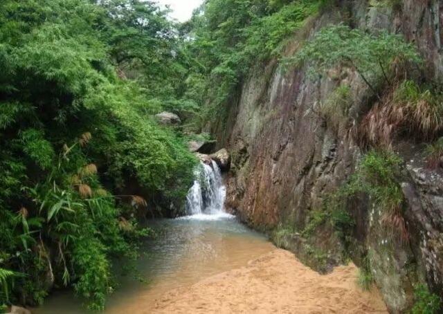 东莞市大岭山森林公园石洞景区!