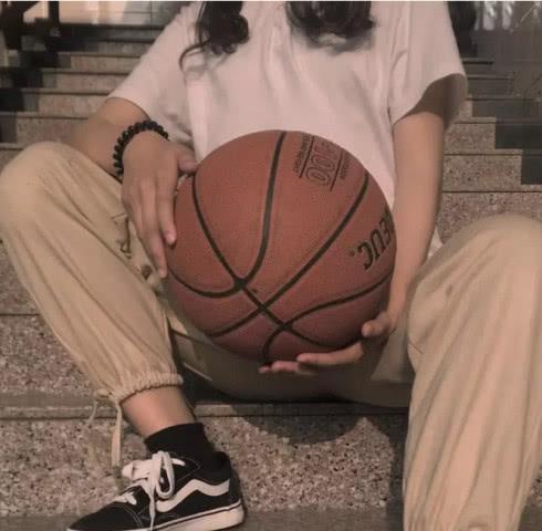 女生篮球照片卡通头像高清图片