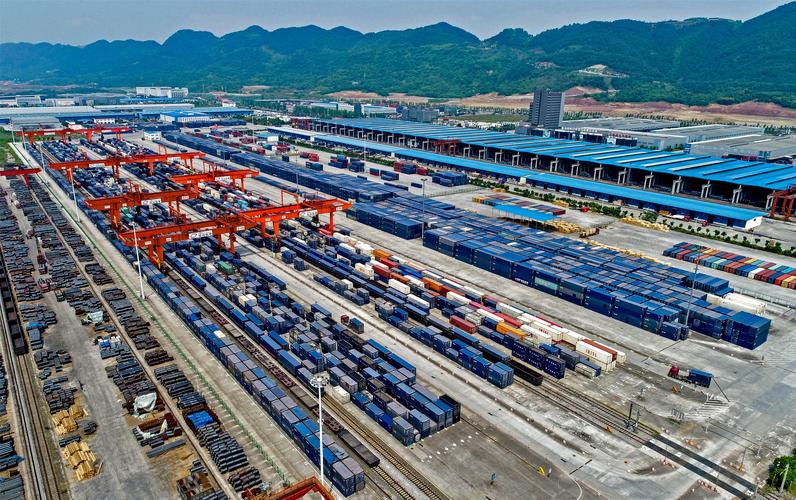 随着重庆践行"一带一路"倡议的纵深推进,重庆国际物流枢纽园区抢抓