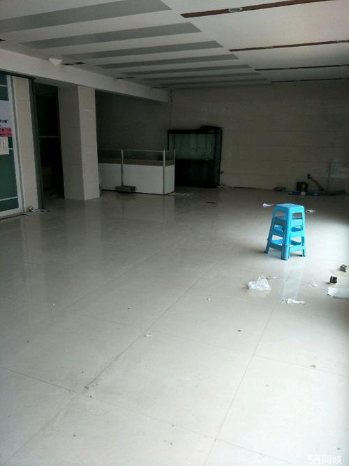 (出租) 山水家园小区门口临街商铺空房出租