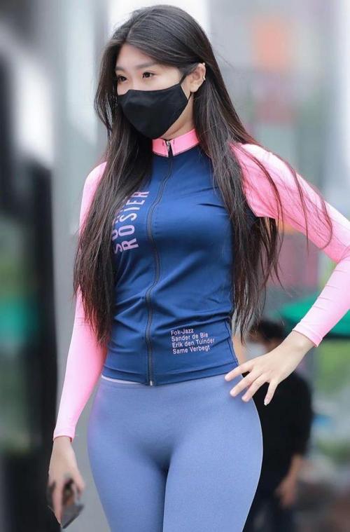 如果上半身太瘦下半身太胖,凹凸不平会更难看,如果上半身和下半身相似