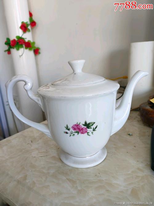 567的宣化二瓷老奖杯壶瓷质好