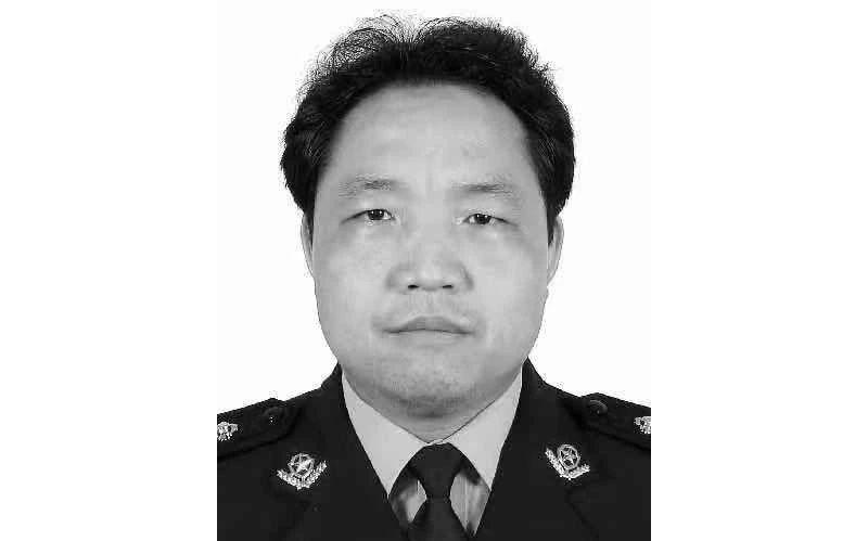  p>吴峰,江苏徐州, a href="#" data-lemmaid="17676486">邳州市公安