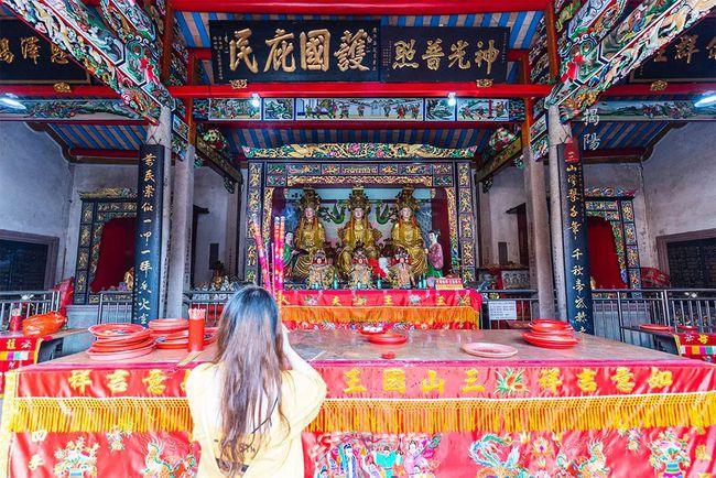 全世界有6000多座三山国王庙神奇的是老三居然坐c位